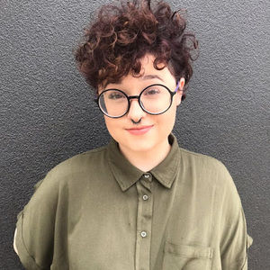 Meet your Posher, Carlie